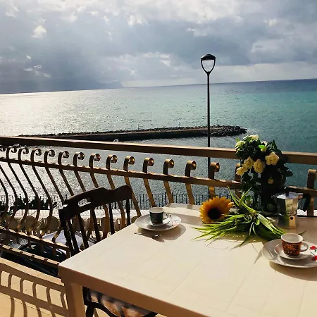 Palermo Mare Trappeto Tatil Evi
